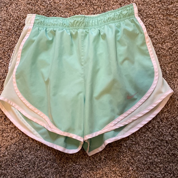 3 pairs!!! Womens NIKE running shorts - Picture 3 of 7